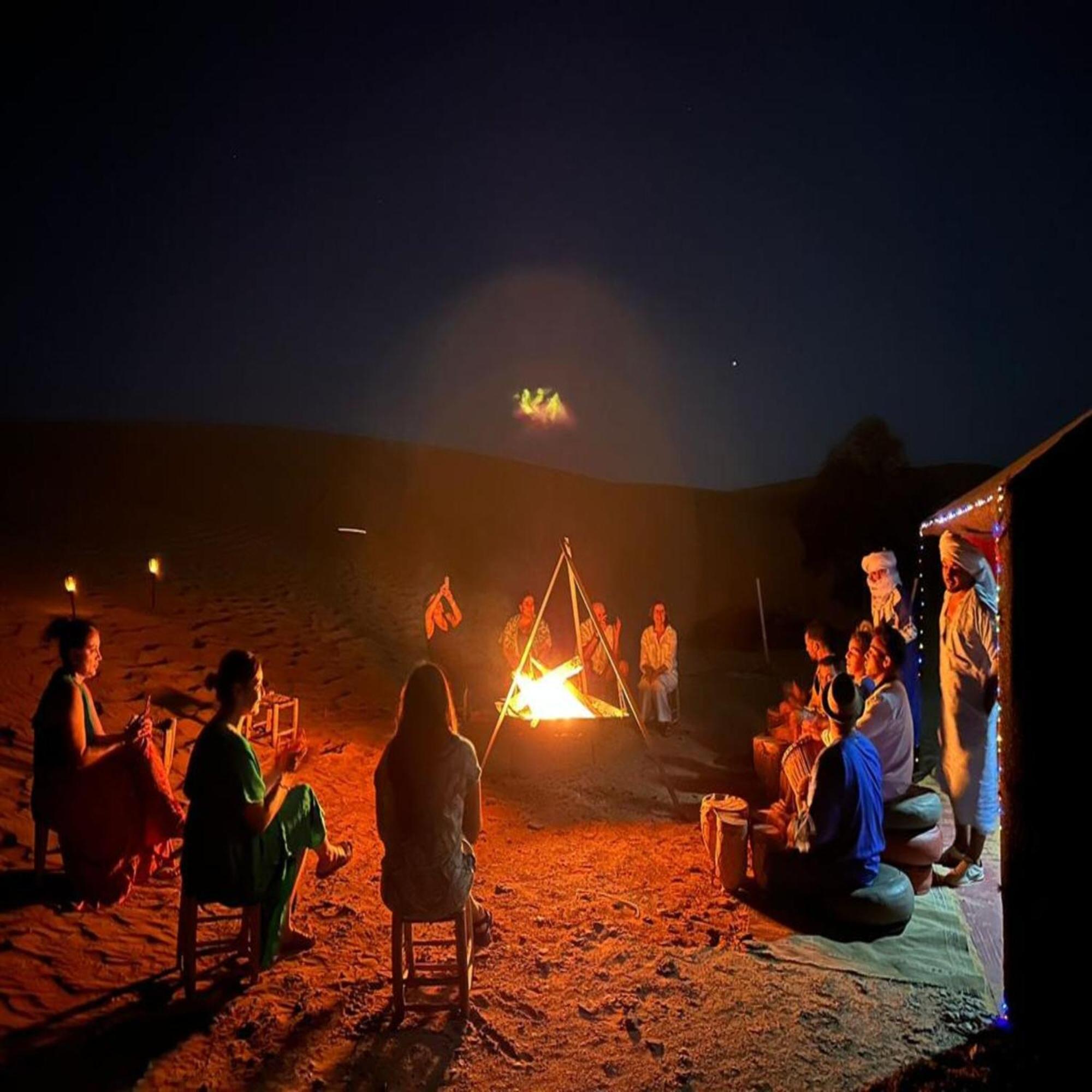 Erg Chebbi Romantic Desert Camp 메르주가 객실 사진