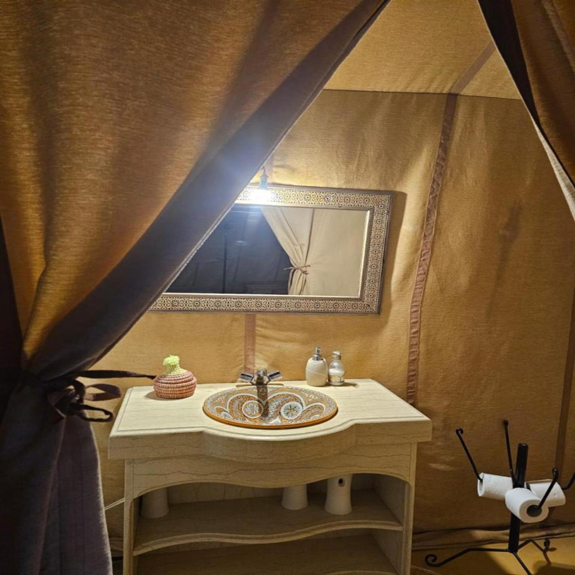 Erg Chebbi Romantic Desert Camp 메르주가 외부 사진